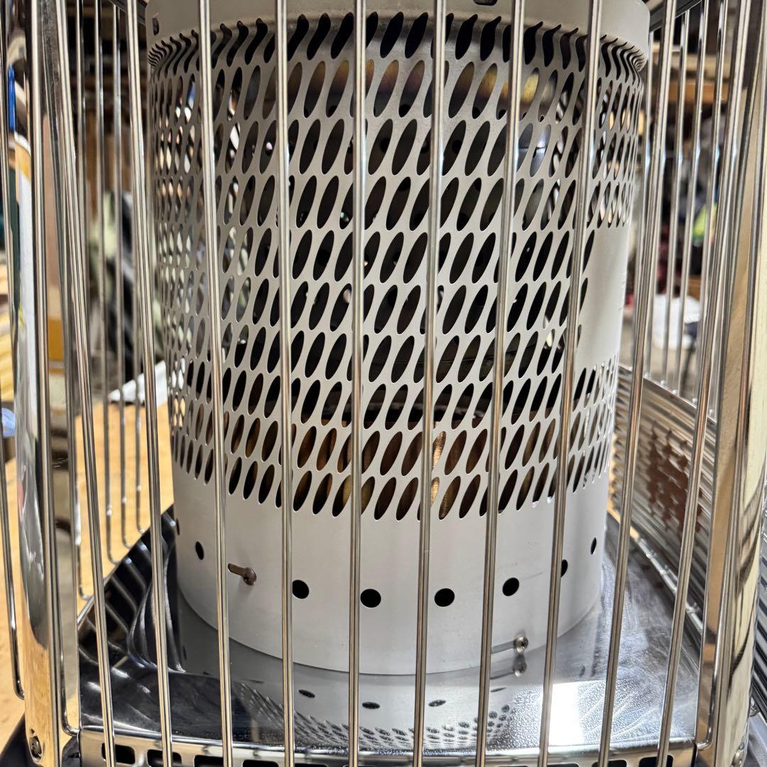 ①DAINICHI FM-196F ガスファンヒーター 円筒形 安全ガード付き