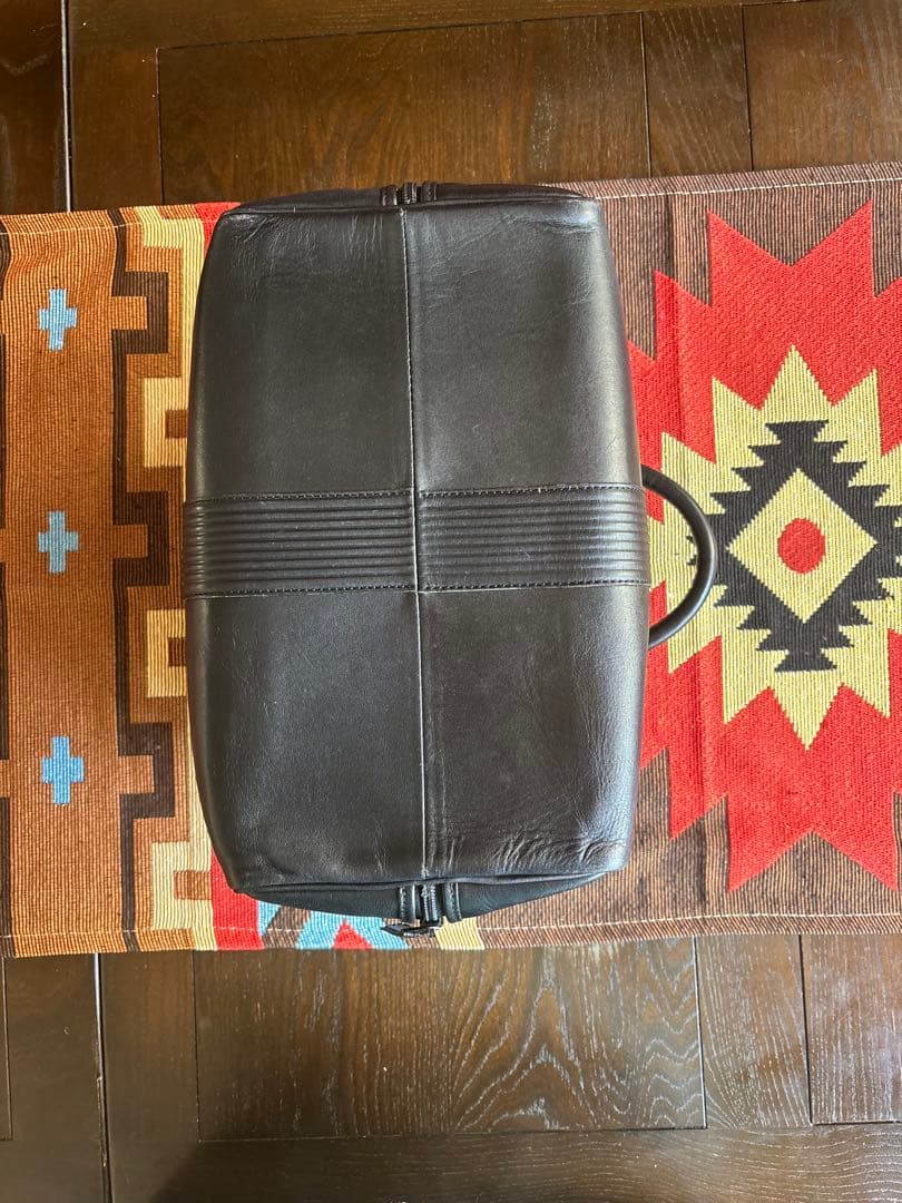 Kです。美品YSL イヴサンローラン レザーミニボストン ハンド バッグ