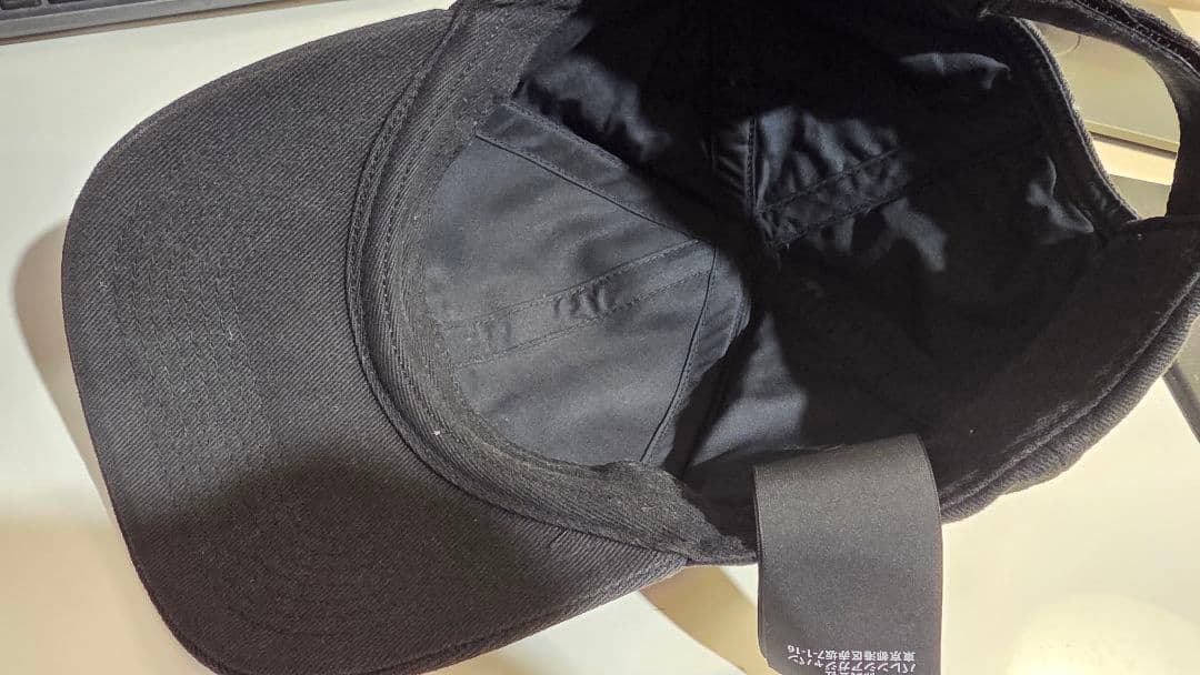 BALENCIAGA ベースボールキャップ ブラッ