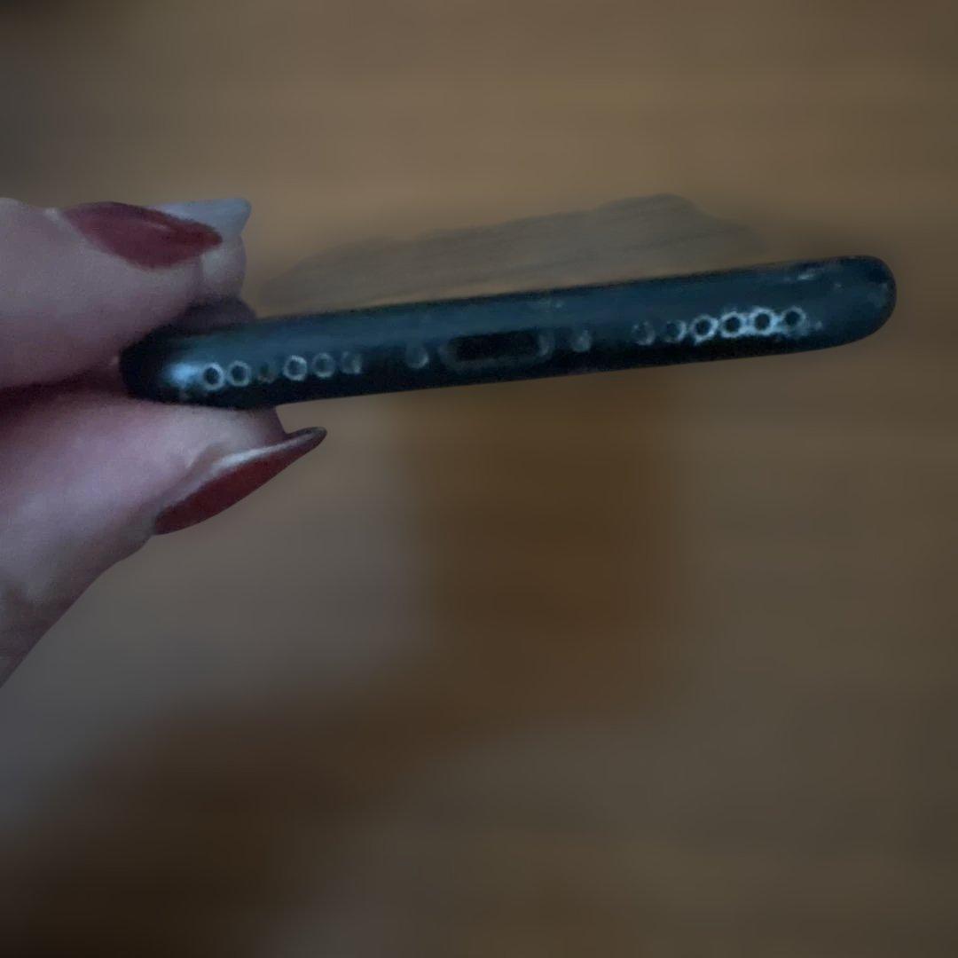 Apple iPhone SE (第3世代) ミッドナイト←※箱はSE2の物です