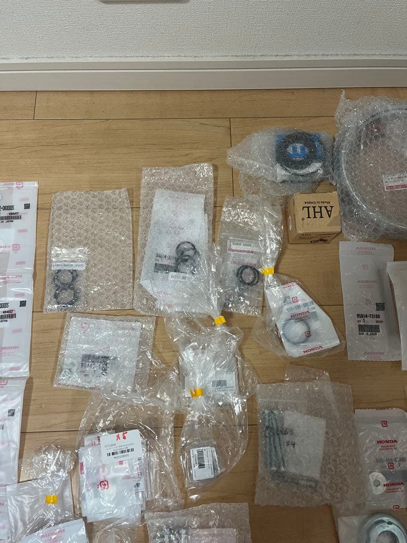 HONDA CB750FOUR 新品パーツ詰合せ