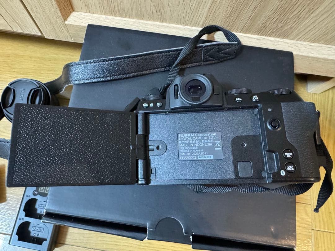 FUJIFILM X-S20 デジタルカメラ 本体　箱付き