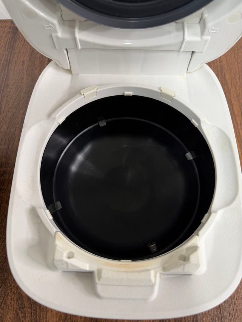 【美品】ZOJIRUSHI 象印 NW-US07 圧力IH炊飯ジャー 炎舞炊き