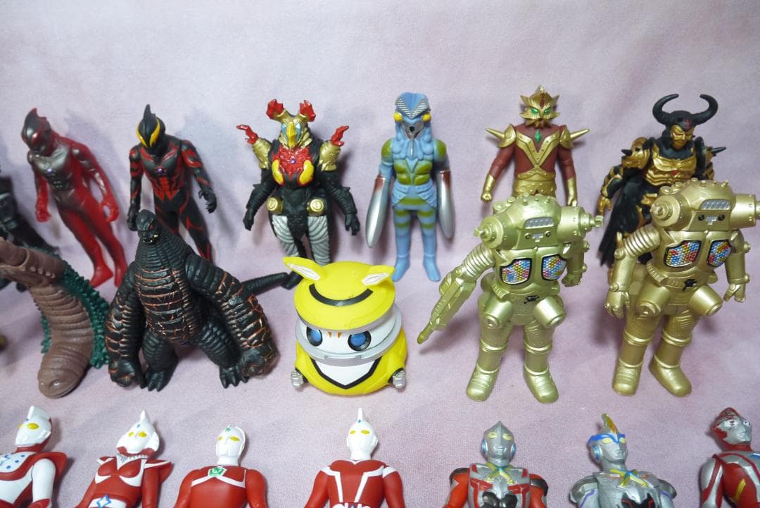 ウルトラヒーローシリーズ500　ウルトラ怪獣シリーズ500　ソフビ　69体