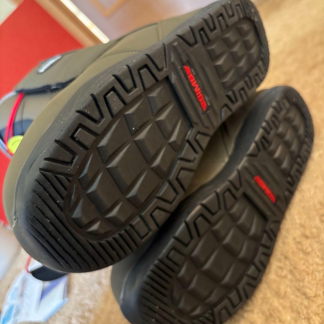 超美品 2024 zuma ダイヤル式 スノーボードブーツ 26cm