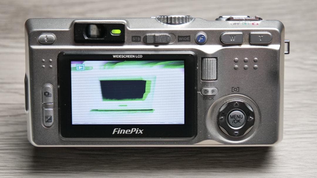 FUJIFILM FinePix F810 動作品/ジャンク！