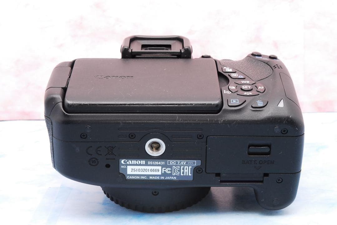 ★キャノン Kiss X7i★超望遠＆高性能★一眼レフカメラ★バッグ付♪