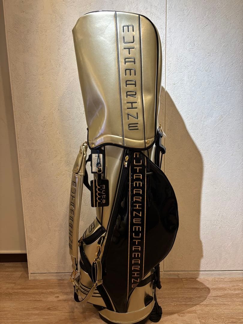 ムータマリン　シャンパンゴールドキャディーバック