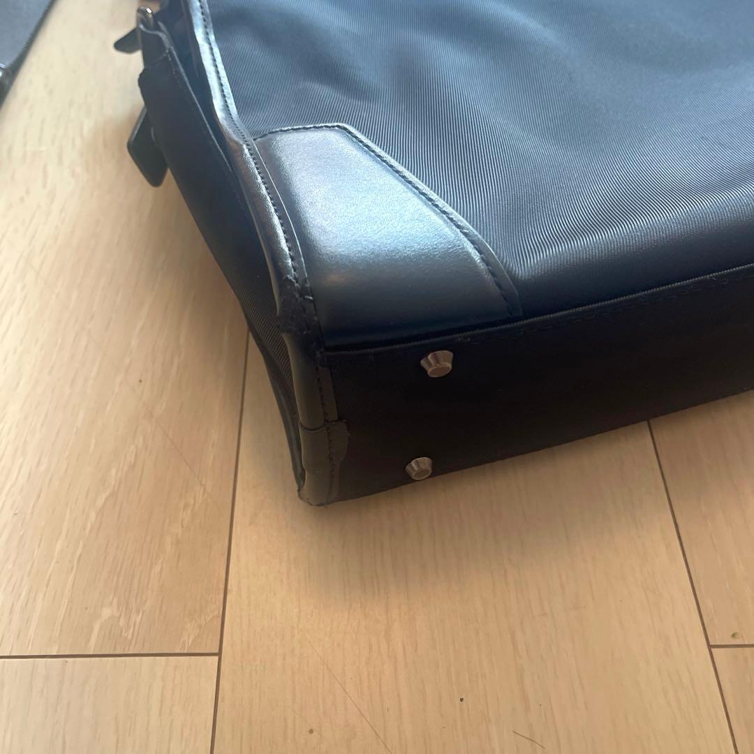 【美品】Burberry BLACK LABELビジネスバッグ 黒 ショルダー有