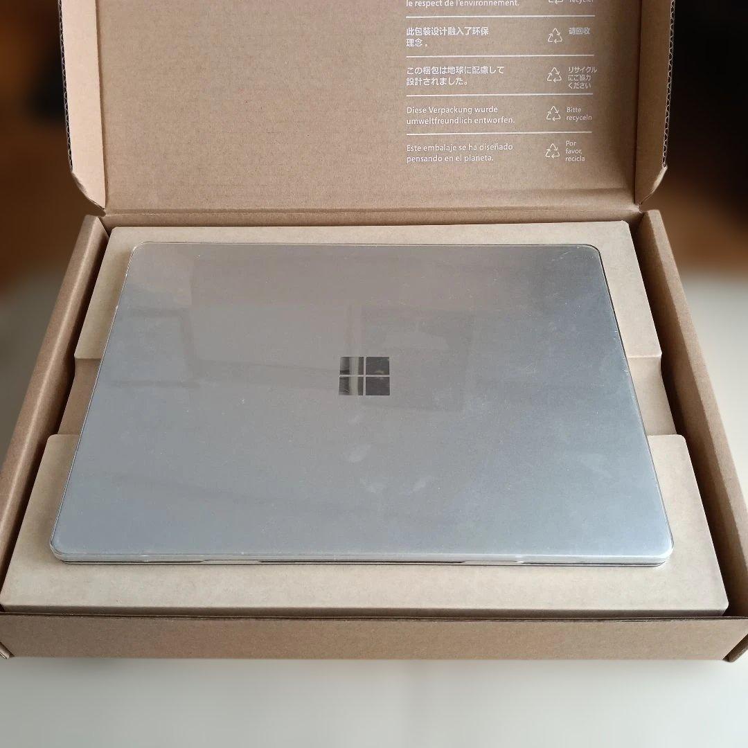 美品Microsoft Surface Laptop Go2