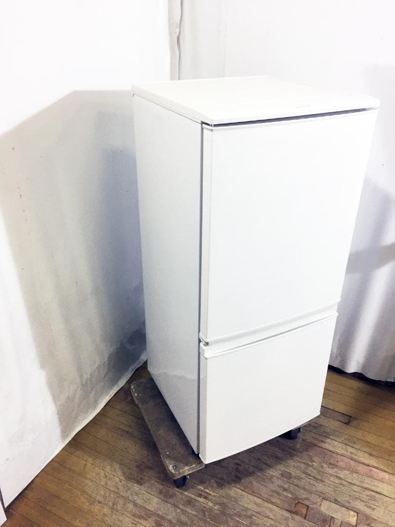 美品 中古★SHARP 137L 冷蔵庫【SJ-D14A-W】