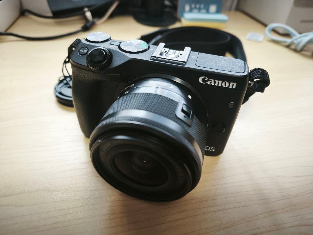 Canon EOS M3 レンズキット 15-45mm ブラック