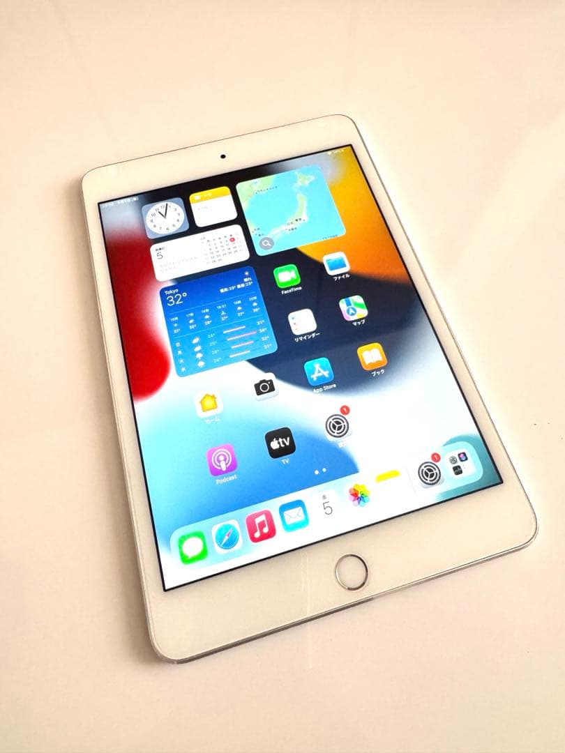 iPad mini 第4世代　64GB シルバー