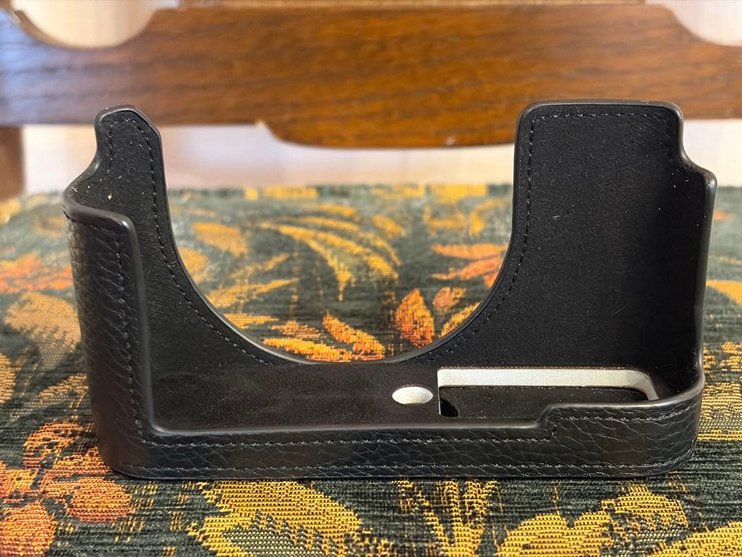 Leica ライカ D-LUX8（レザーケースとオートレンズキャップ付き）