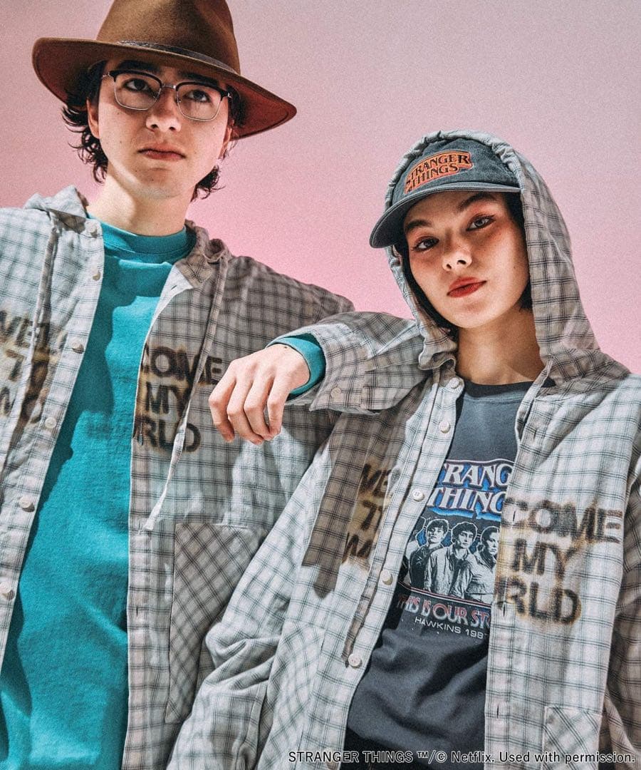 ニコアンド STRANGER THINGS コラボ チェックフードシャツ