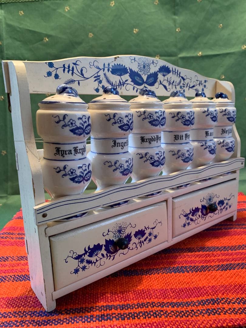 デンマーク製　美品ビンテージの木のケース付きスパイス入れセット！可愛い過ぎます！