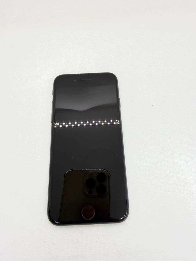 Iphone 8 64GB スペースグレイ　36746