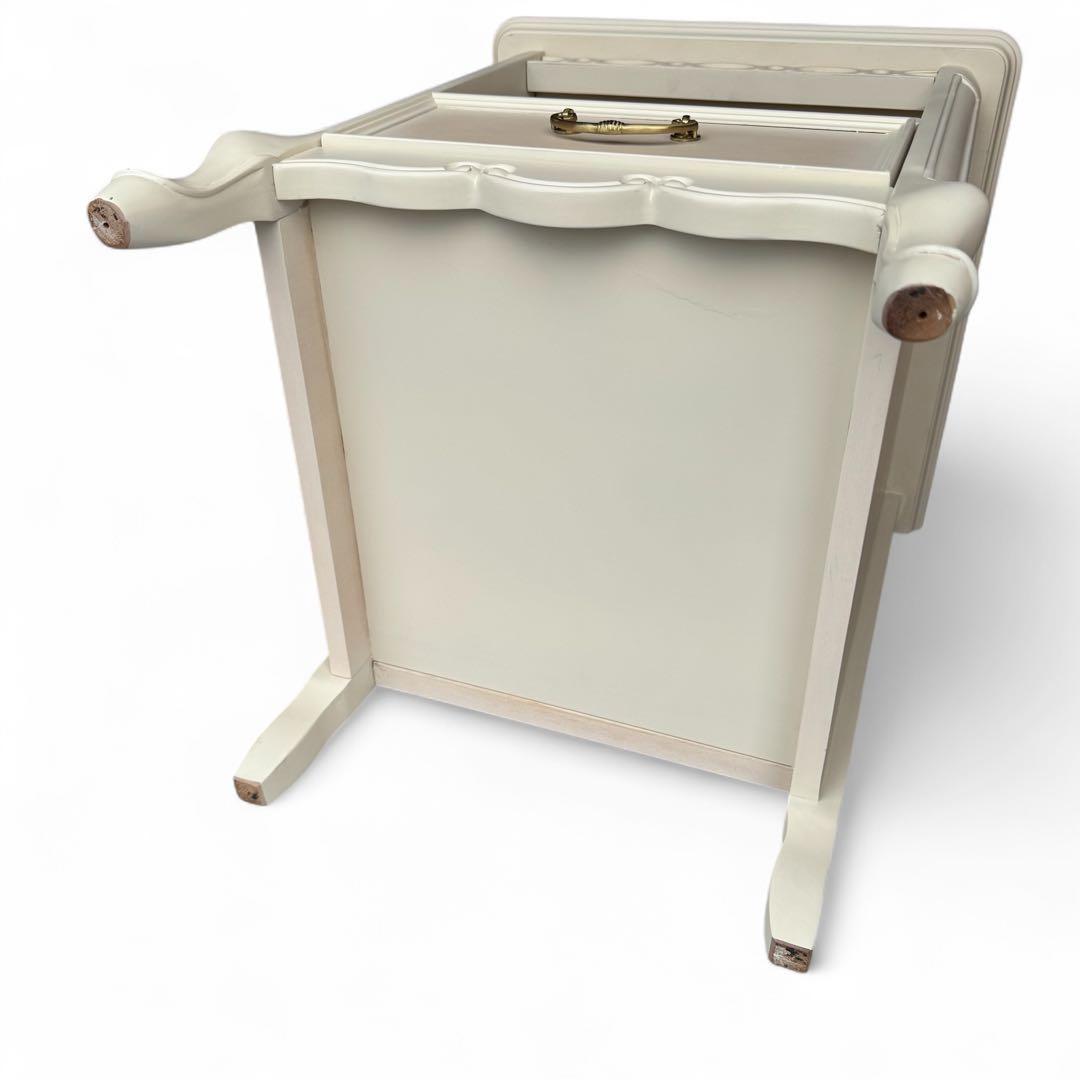 東海家具　TOKAI KAGU フルールWH　ナイトテーブル 白家具　姫系