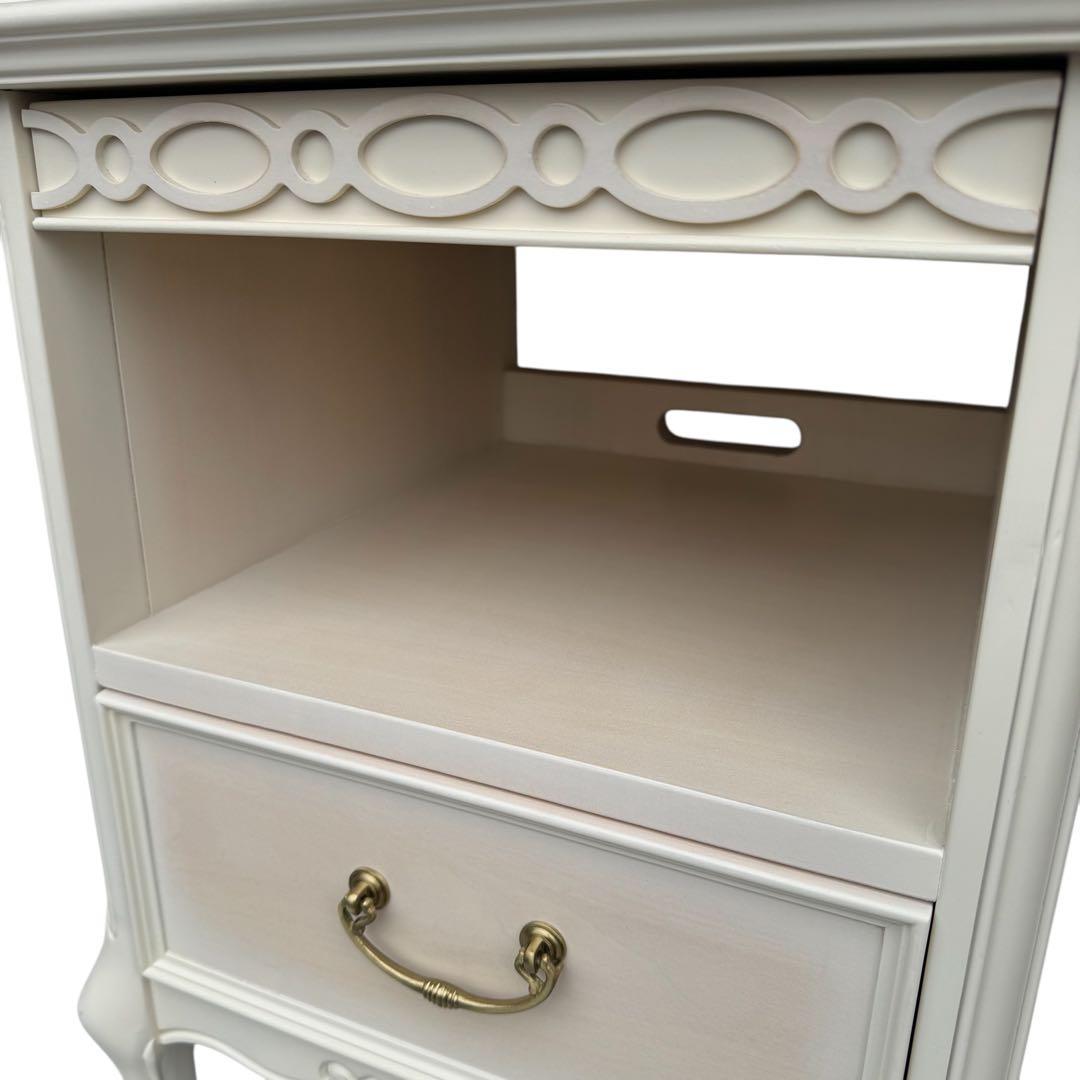 東海家具　TOKAI KAGU フルールWH　ナイトテーブル 白家具　姫系