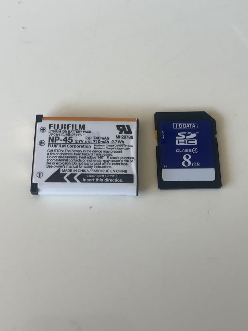 デジタルカメラ FUJIFILM finepix J10