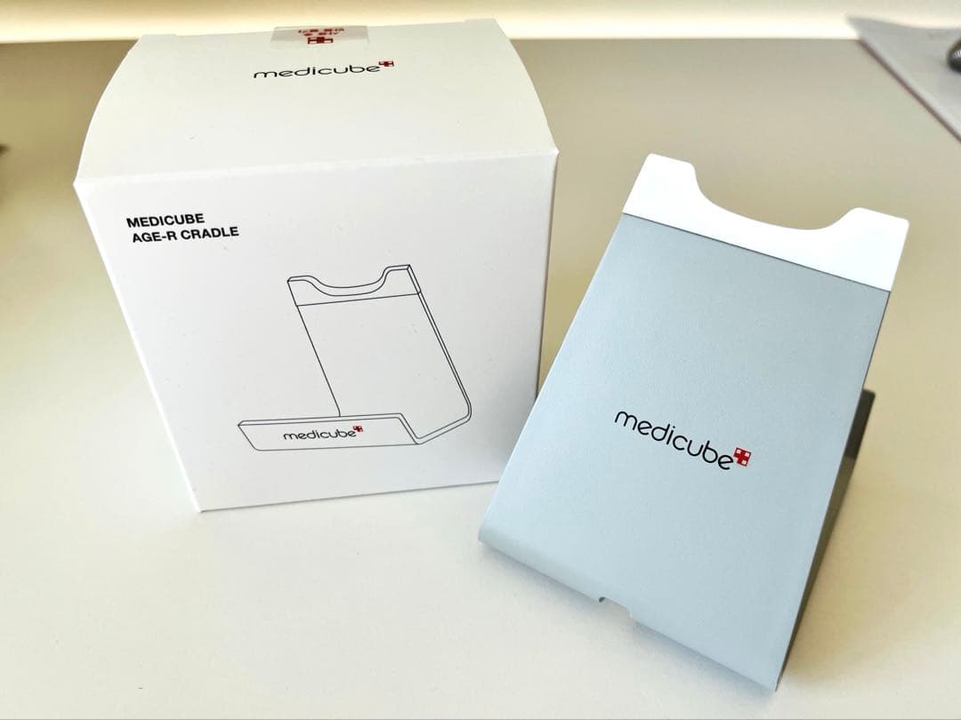 メディキューブ AGE-R ダーマEMSショットスタンド付