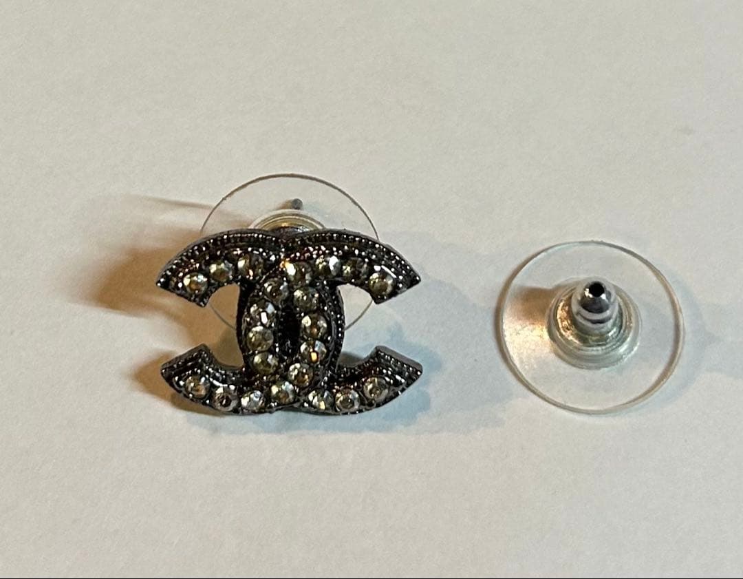 CHANELシャネル　ピアス　片耳　CCマーク イエローストーン