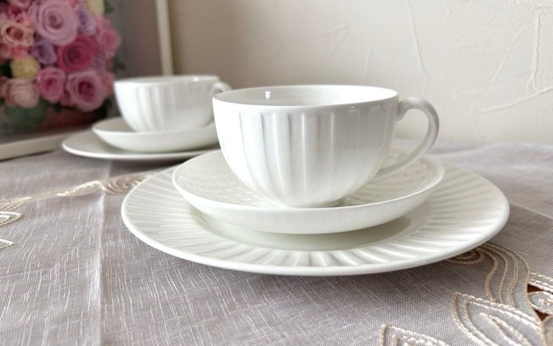 ナイト＆デイ　カップ＆ソーサー　プレート　ペア