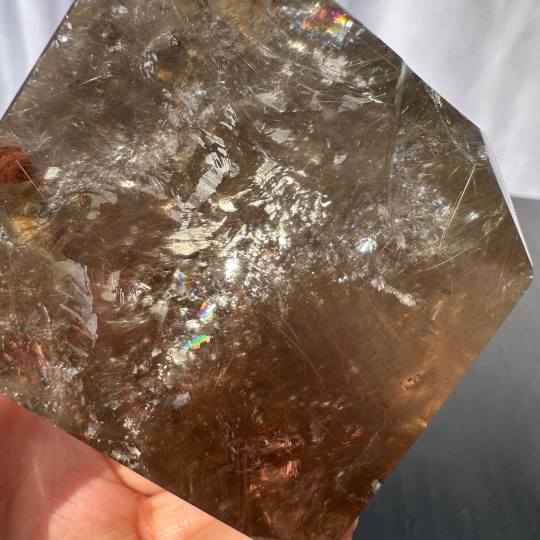 天然石ルチルクォーツのポイント　原石　置物NO.051107