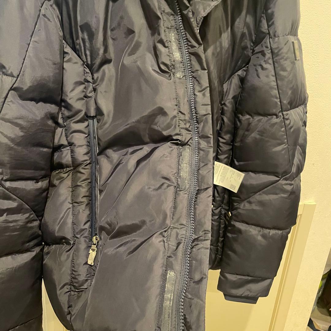 HUGO BOSS 中綿ジャケット　スタンドカラー　メタルプレート　アウター