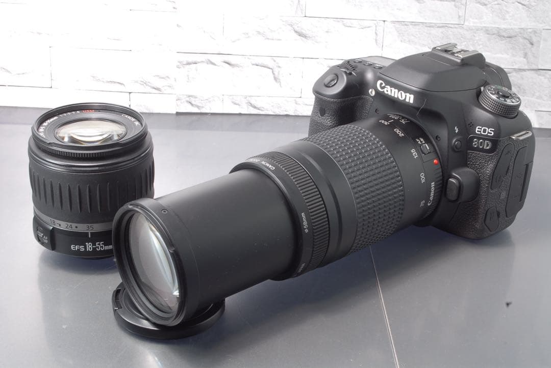 美品 Canon EOS 80D ダブルレンズキット Wi-Fi搭載　スマホ転送