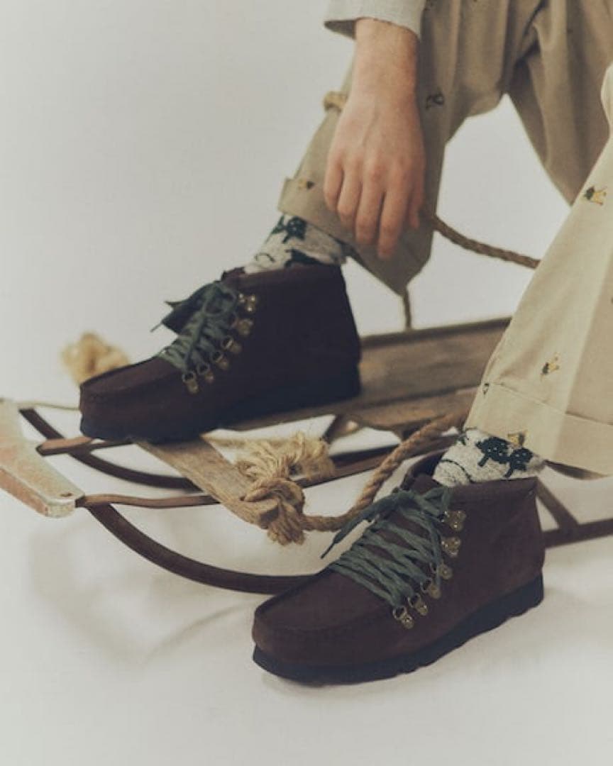 END. Clarks Originals BEAMS PLUS ワラビー