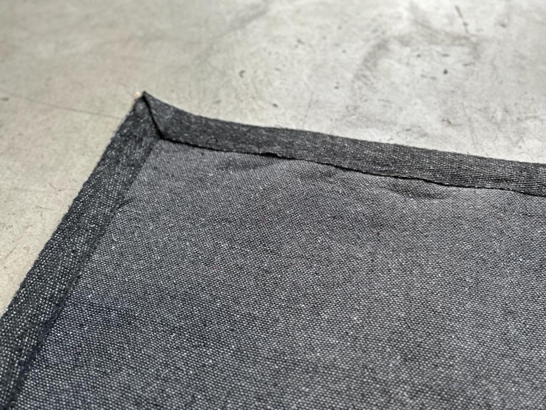 【廃番】KARE / カレ｜200x140cm｜アブストラクトラグ｜グレーライン