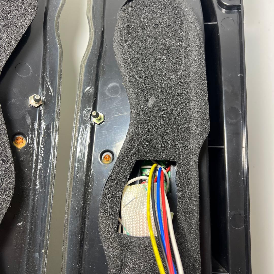 【美品】200系 ハイエース ダブルファイバー LEDテールランプ 左右セット