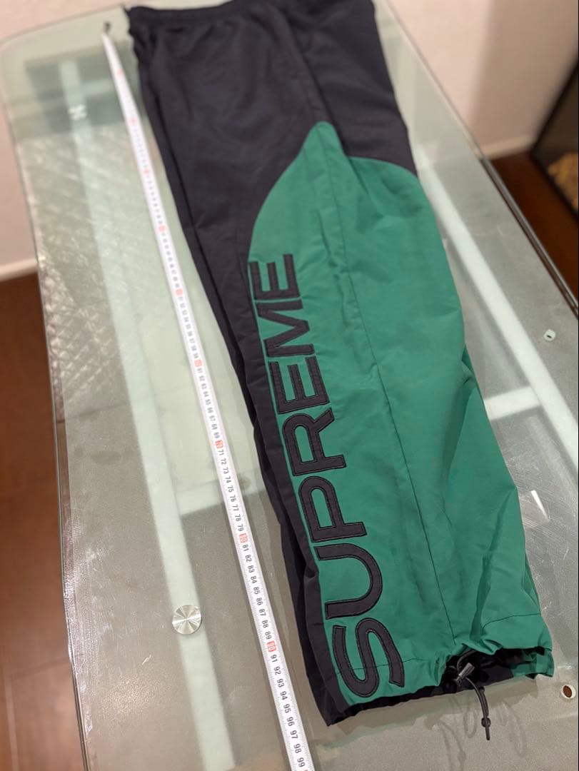 最終価格SUPREME ナイロンジャケット ブラック/グリーン