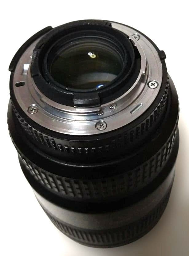 Nikon AF-S 17-35mm 1:2.8D ED IF φ77