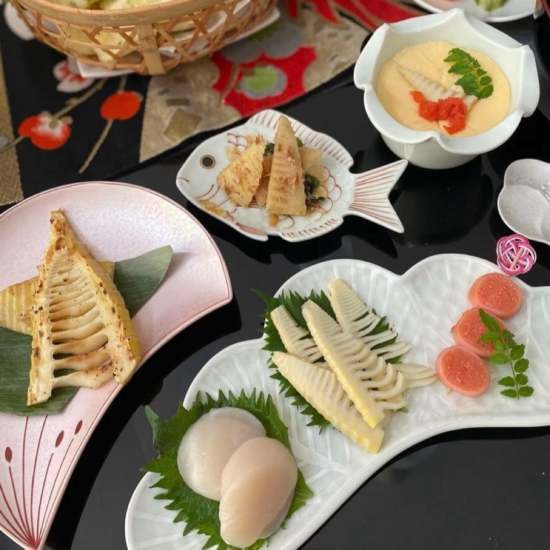 【新品】有田焼幸楽窯　錦銀松葉形前菜皿　縁起物