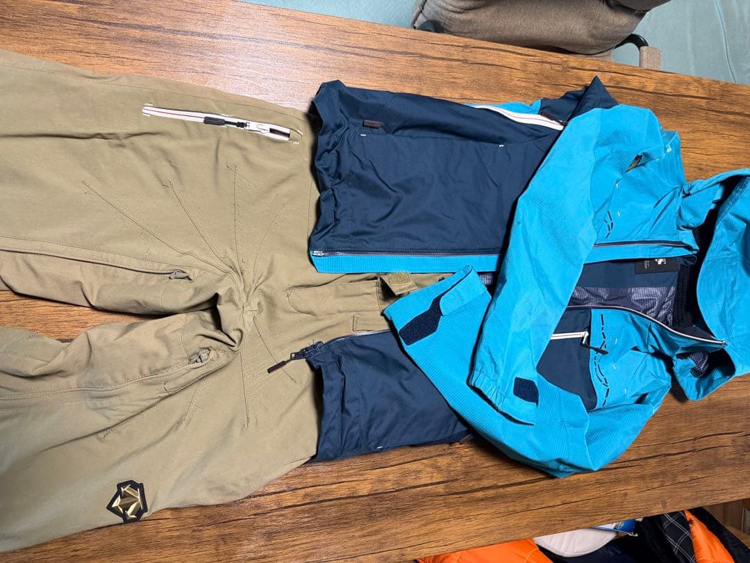 デサント、スキーウェアセット　レディースSS