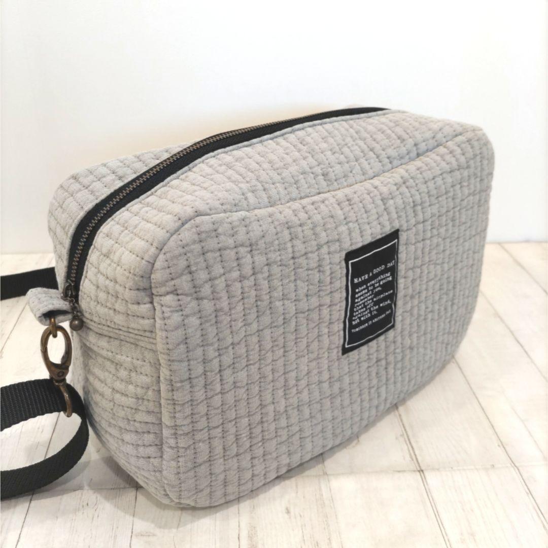 YONA様　スクエアショルダーバッグ　ヌビキルト(シルバーグレー、フォグブルー)