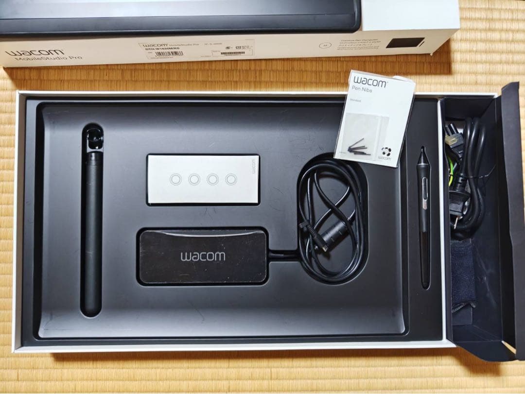 液タブ・ペンタブ WACOM MobileStudio Pro 16 DTH-W1620M/K0