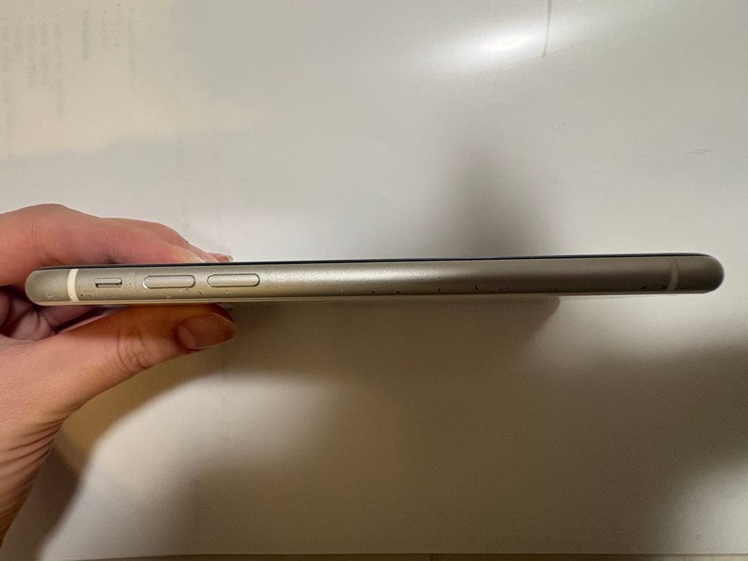 iPhone11 128GB SIMフリー　充電最大容量82%