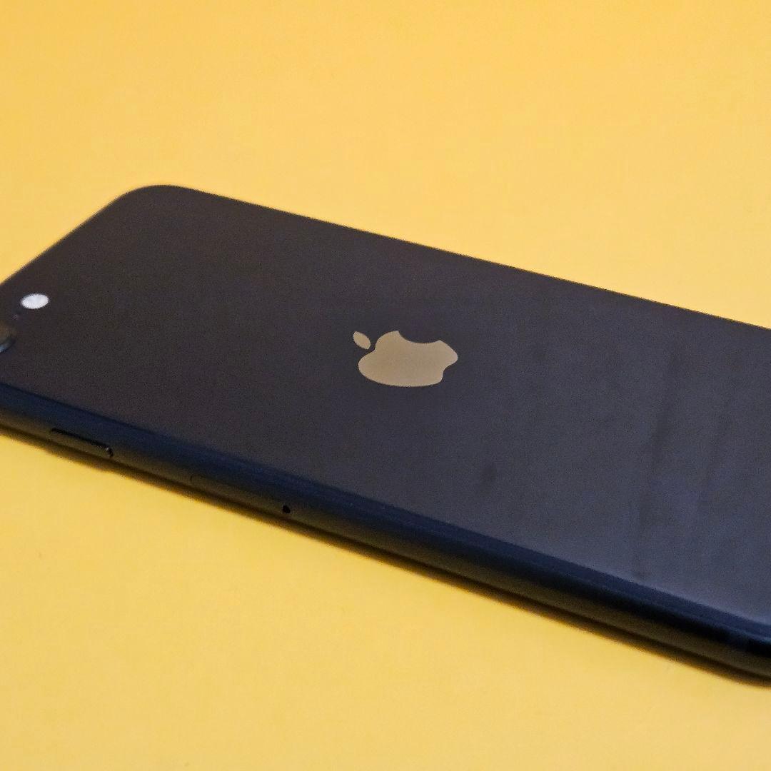 iPhone SE3 64GB｜24時間以内発送#668