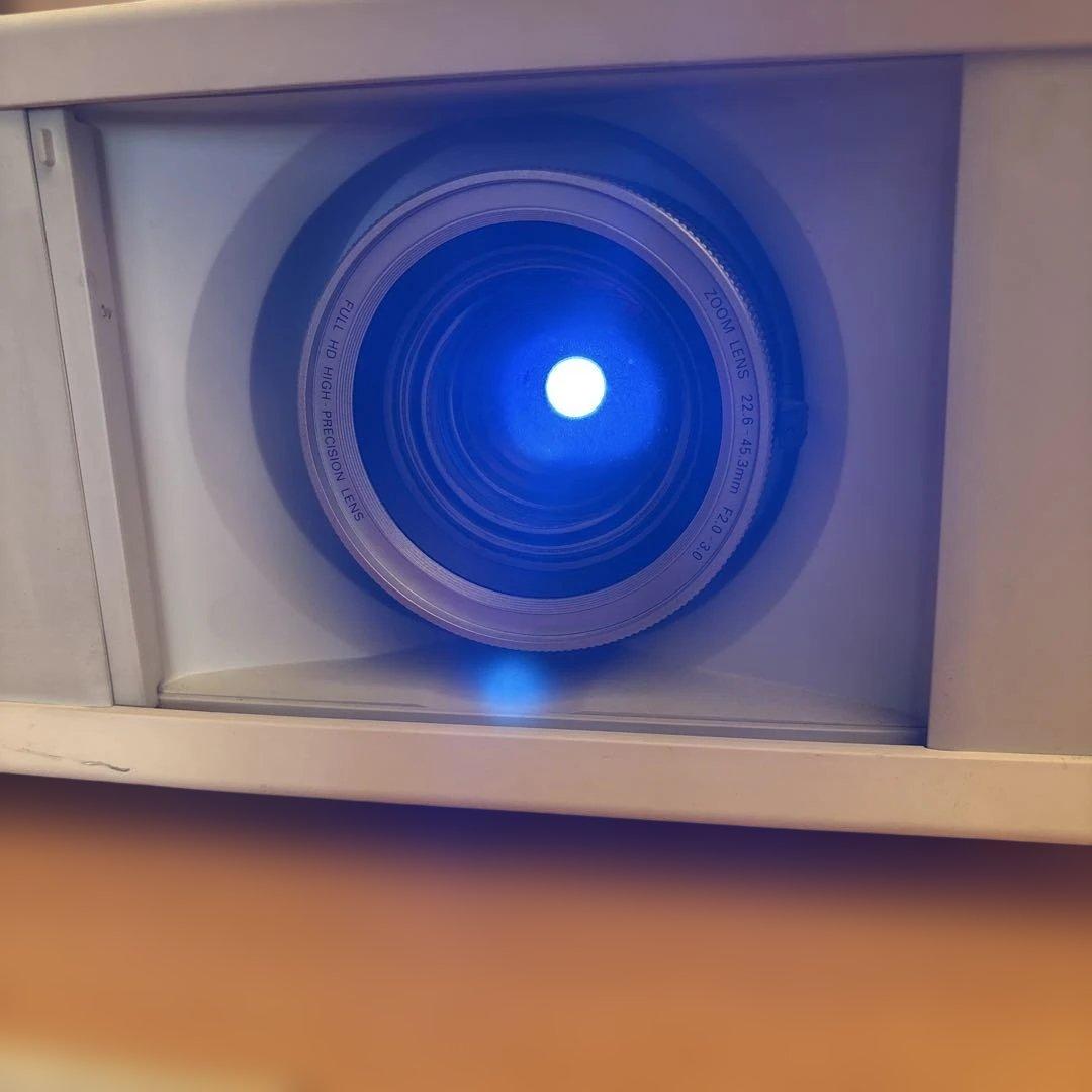 SANYO LP-Z2000 プロジェクター本体のみ