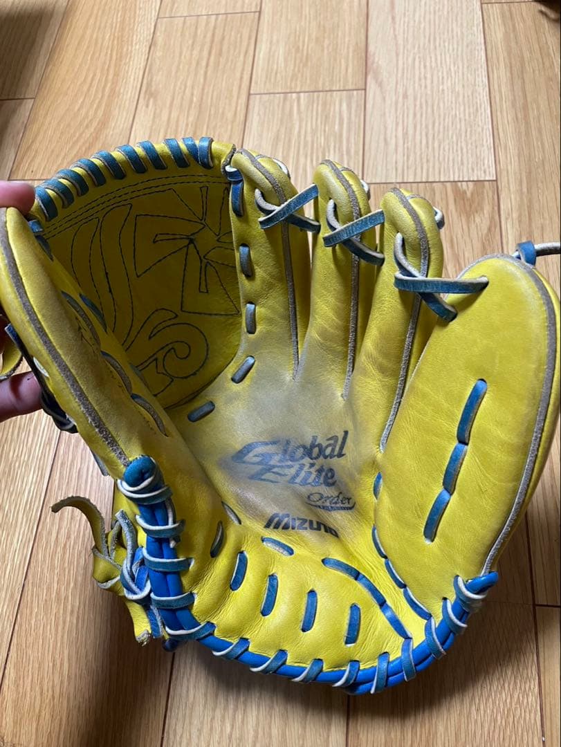 Mizuno Global Elite 軟式オーダーグローブ