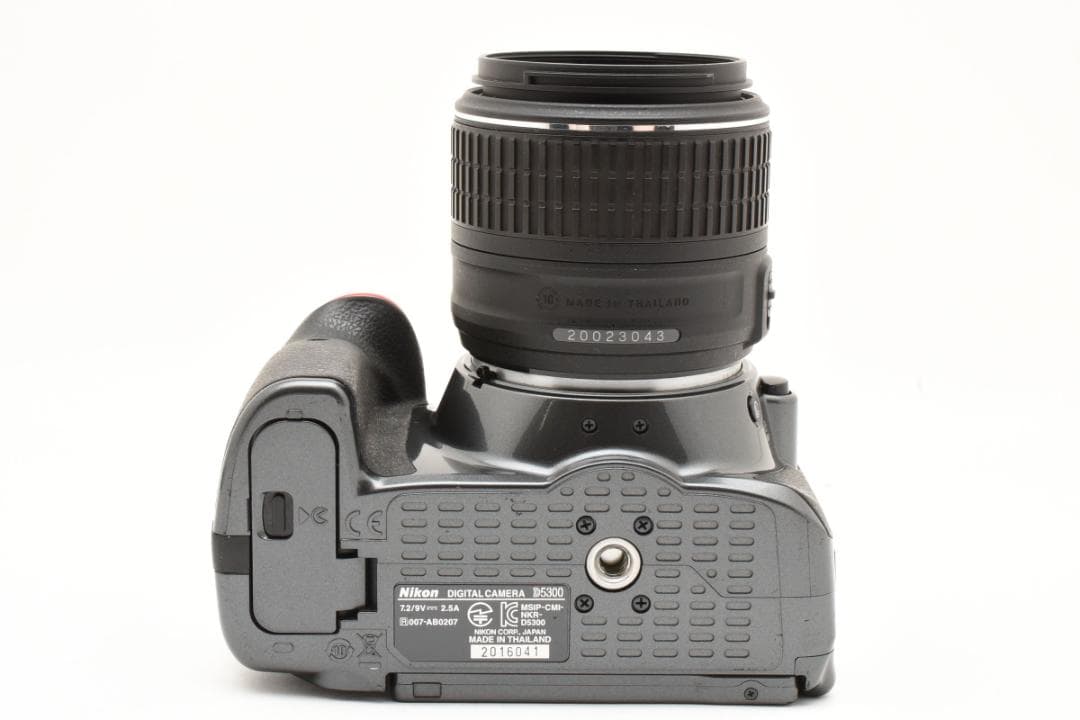 コンパクトで持ち運びやすい✨Nikon D5300✨希少なグレー✨