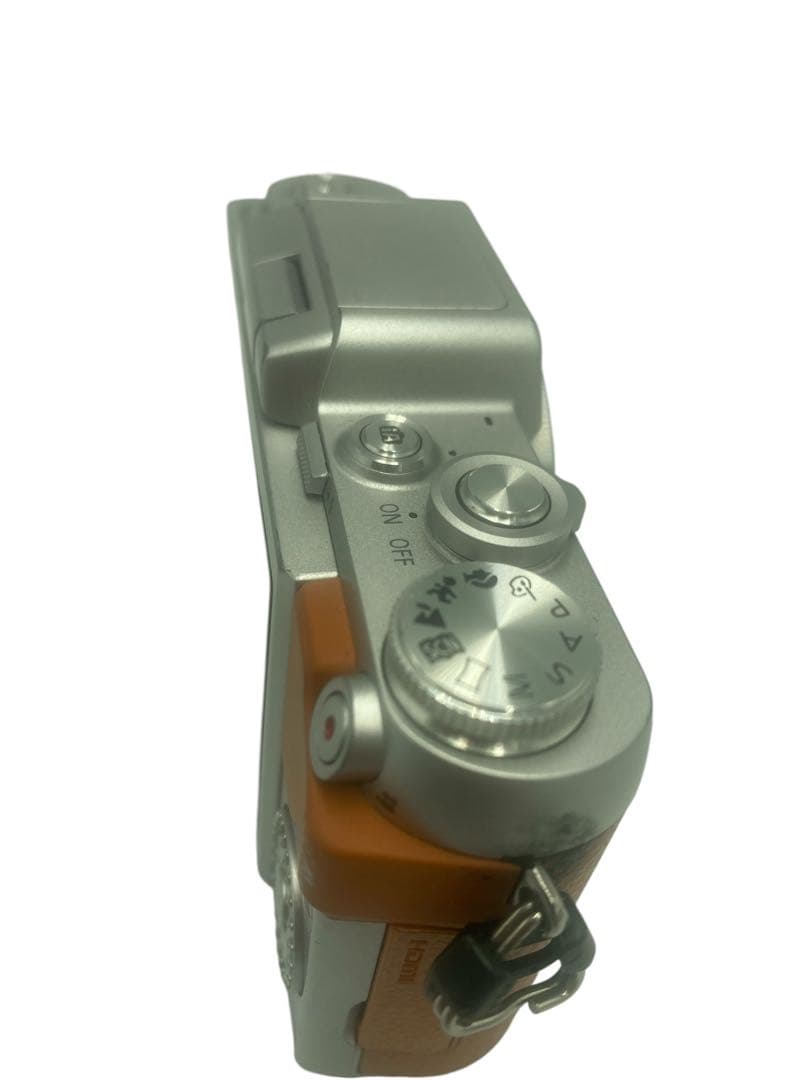 【ジャンク品】Panasonic LUMIX DMC-GF7 ミラーレス