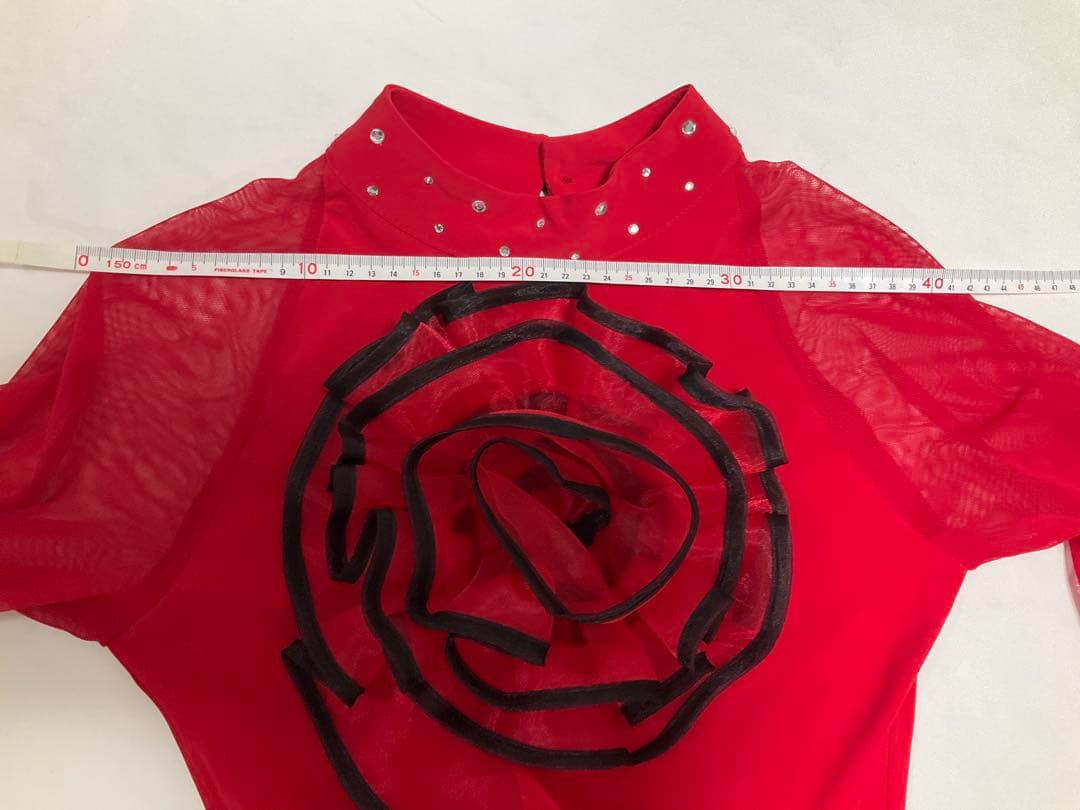 再値下げ‼️社交ダンス　カラオケ　赤黒　Mサイズ〜Ｌサイズ