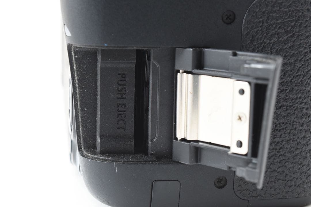 デジタル一眼レフカメラ/Canon EOS Kiss X9i 標準レンズセット