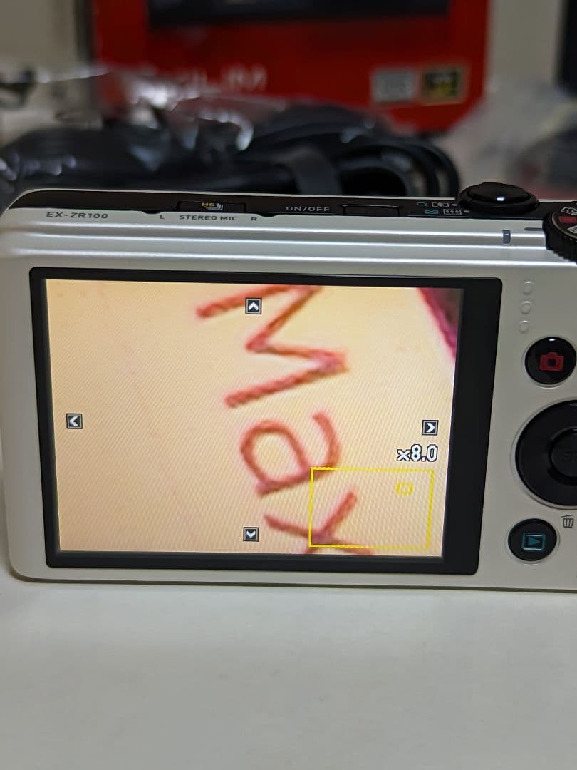 CASIO EX-ZR100 高速連写 光学12.5倍ズーム 美品