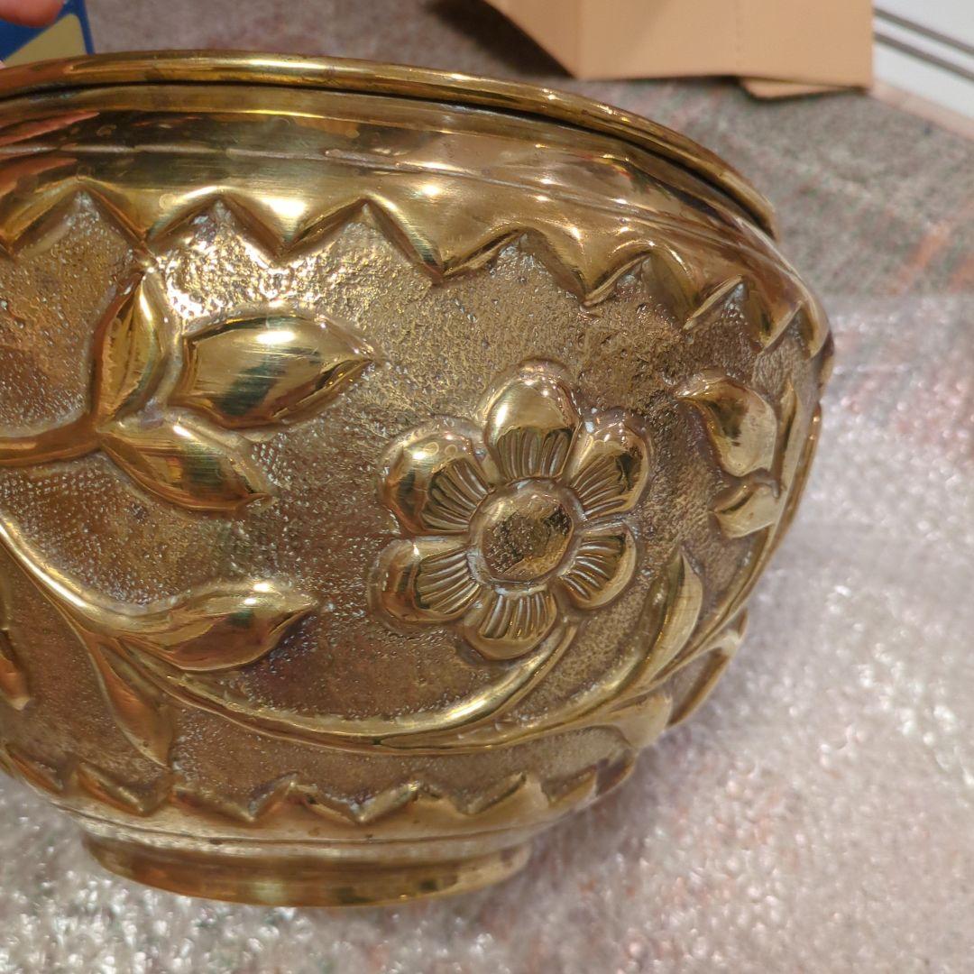 ブラス製アンティーク　アラブ製打ち出し細工植木鉢カバー（大）