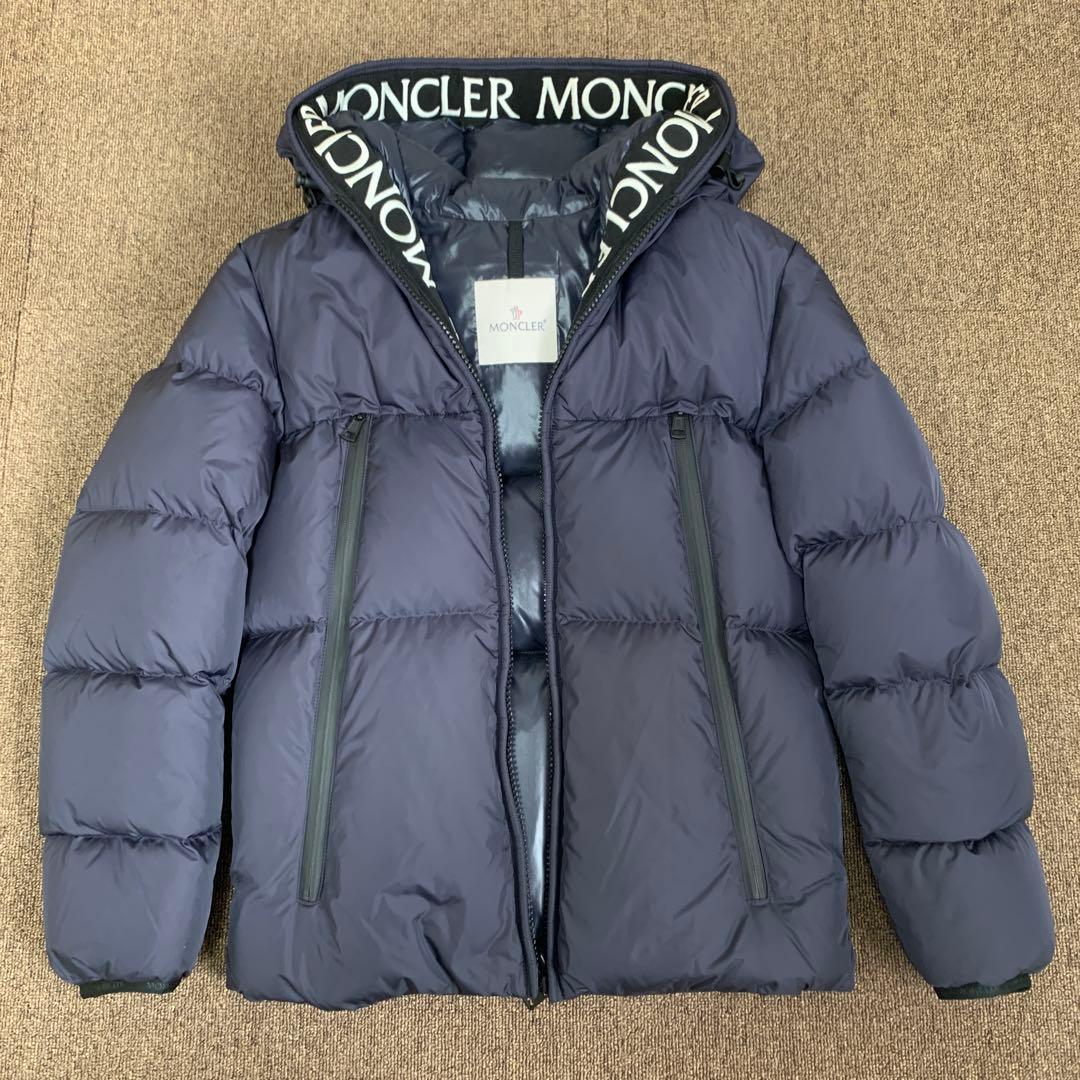 【極美品】MONCLER MONTCLA GIUBBOTTO ダウンジャケット